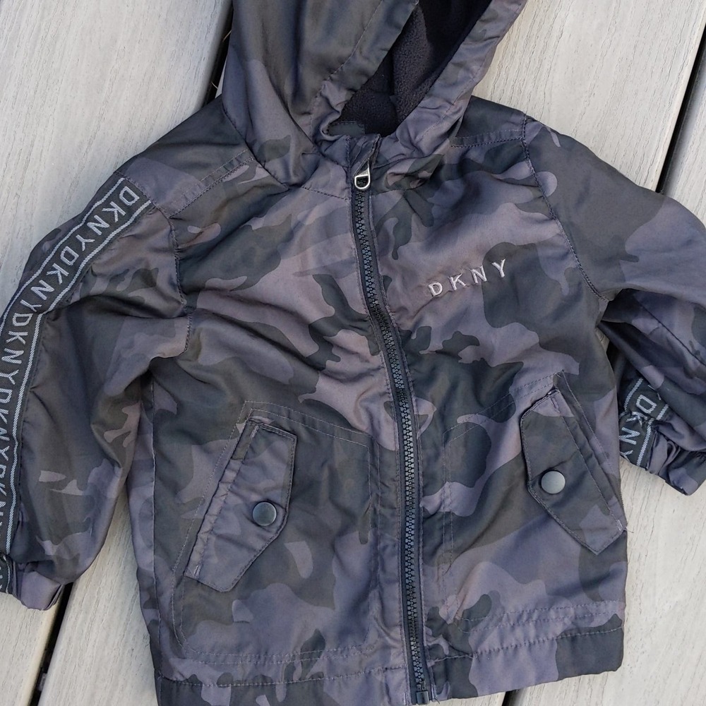 2T Toddler Boy Zip Up Black Camo Hooded Lightweight Jacket DKNY 2 T